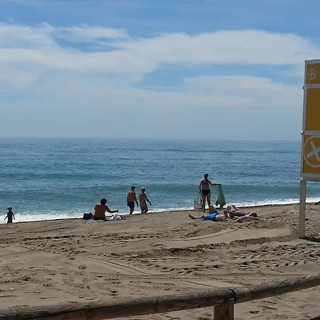 Lägenhet With 2 Bedrooms In - 10 M From The Fuengirola