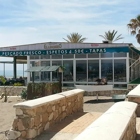 With 2 Bedrooms In - 10 M From The Lägenhet Fuengirola